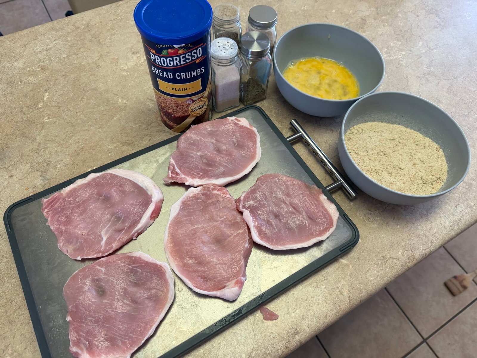 Easy Iowa Pork Tenderloin Sandwich ingredients